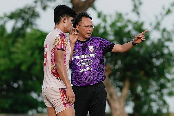 Tangani Persis Solo, Ong Kim Swee Bicara Soal Peran Suporter