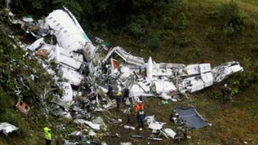 Pesawat Jatuh di Kolombia Akibat Kehabisan Bahan Bakar dan Kelebihan Muatan