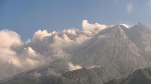 Gunung Merapi Alami 144 kali Gempa Guguran