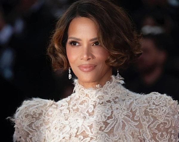 Halle Berry Perankan Presiden AS dalam Film Adaptasi Novel Bill Clinton