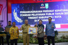 6 Kabupaten Kota di Riau Terima Penganugerahan Predikat KSPP dari Ombudsman RI