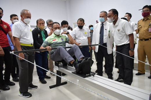 Tinjau FIK UNJ, Menpora Amali Ingin Pastikan Kesiapan Perguruan Tinggi Dukung DBON