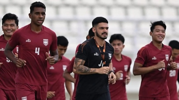 Fabio Lefundes Fokus Kembalikan Kondisi Fisik Pemain Borneo FC