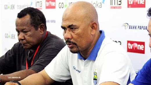 Jose Tinggalkan Persib Bandung