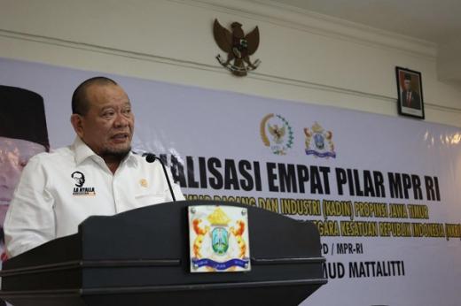 Ketua DPD RI Minta Pemda Hentikan Sementara Tambang yang Diprotes Warga Barru