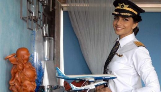 Anny Divya, Wanita Jelita Ini Jadi Pilot Termuda Boeing 777