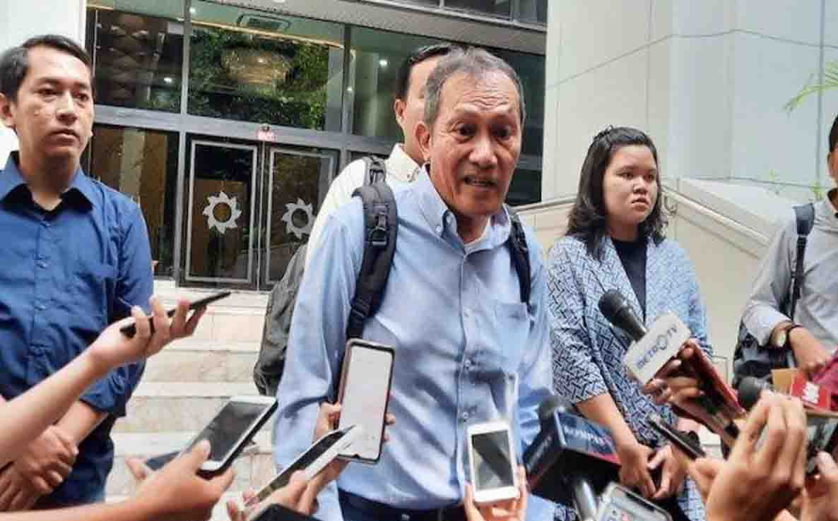 KPK Periksa Gubernur Kalbar 12 Jam, Saut Situmorang Sebut Ada Indikasi Bukti Kuat