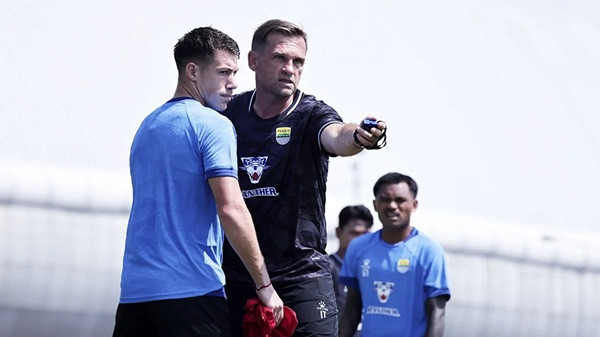 Hadapi Manila Digger FC, Mariano Peralta Bertekad Loloskan Persib di Playoff ACL2