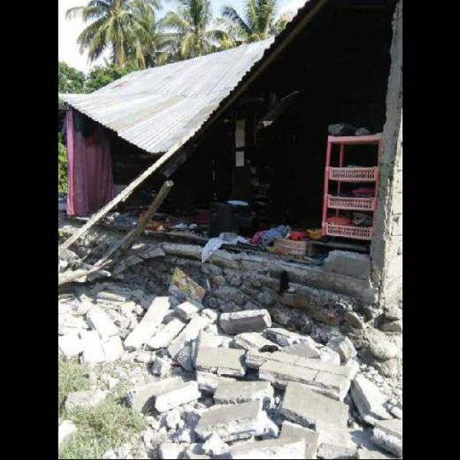 Breaking News: 1 Orang Meninggal Dunia, 10 Orang Luka-Luka dan Rumah Rusak Akibat Gempa M6 di Donggala