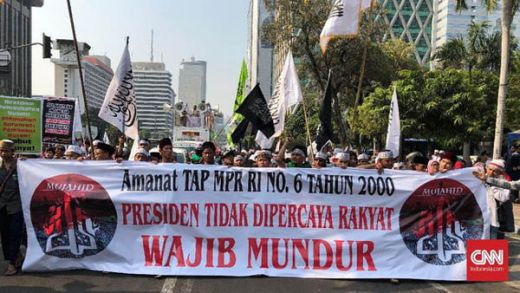 Hidup Tambah Susah, Massa Mujahid 212 Minta Jokowi Mundur
