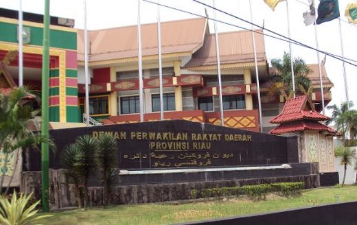 Ditinggal Maju Pilkada 2020, Ini Kata Sekwan Soal Pengganti Tiga Pimpinan DPRD Riau