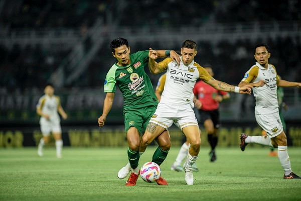 Ini Komentar Paul Munster Terkait Kegagalan Persebaya Raih Poin Penuh di Kandang