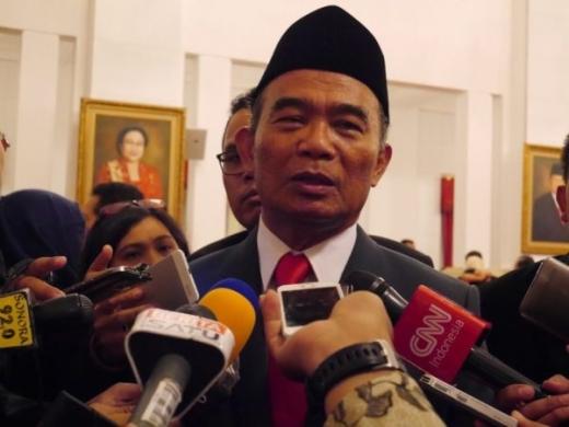 Muhadjir Soal Natal Akhir Tahun: Jangan Mudik,Tak Usah Beli Tiket