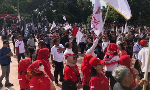 Gelar Sumpah Relawan Ganjar, Ribuan Massa Tumpah Ruah di Tugu Proklamasi