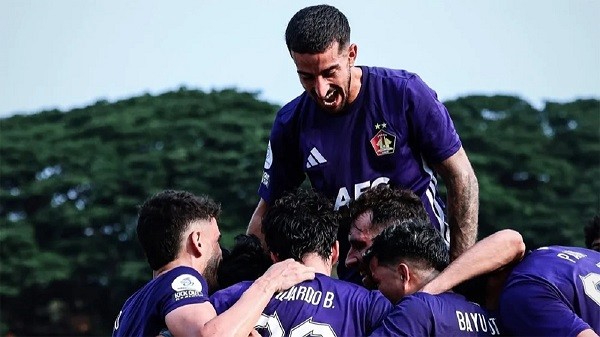 Jose Enrique Tak Merasa Bersaing dengan Eduardo Barbosa dan Ernesto Gomez