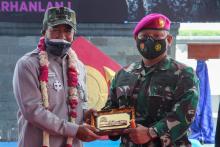 Ke Korps Marinir di Sumut, Nono Sampono: TNI harus Waspada Pergeseran Geo Politik dan Geo Ekonomi