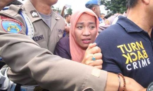 Masih Ingat Dora Si Pencakar Polantas? Hari Ini MA Resmi Mencopot Jabatannya dan Memutasikan ke PTUN Pekanbaru Riau