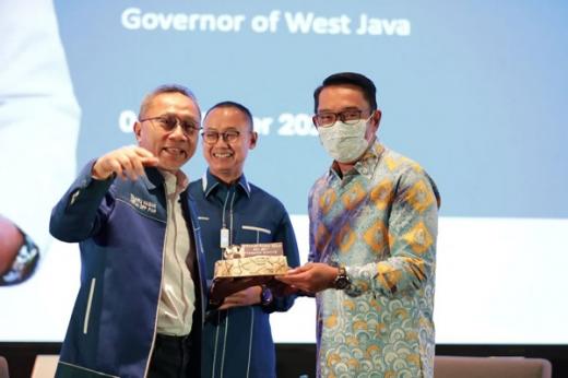 Mengaku Sahabat, Ridwan Kamil Tak Tutup Kemungkinan Jadi Kader PAN