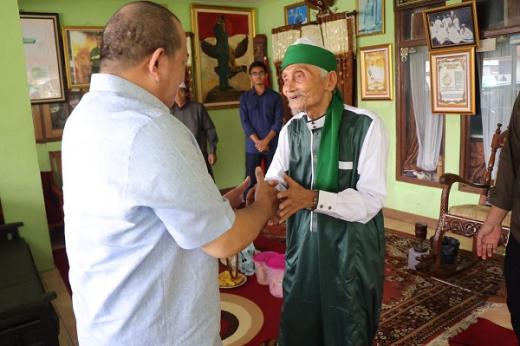 LaNyalla: Indonesia Beruntung Punya Ulama dan Pesantren