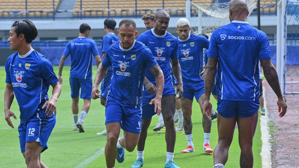 Fisik Pemain Persib Bandung Terus Digenjot Jelang Hadapi PSM Makassar