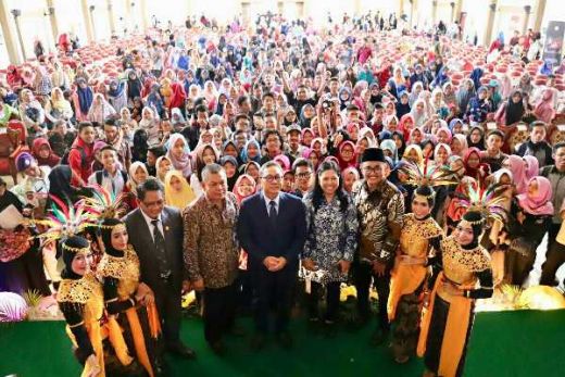 Di Semarang, Zulkifli Hasan Ajak Mahasiswa Gabung Gerakan Kami Indonesia