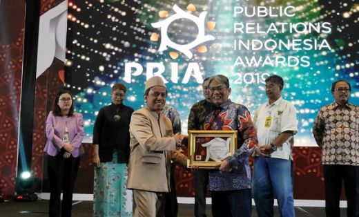 DPD RI Terima Penghargaan Lembaga Terpopuler di Media Tahun 2018
