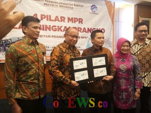 Metode Sosialisasi Baru, MPR RI Launching Prangko Empat Pilar