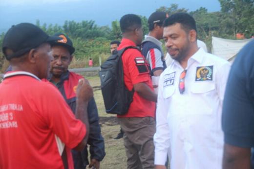 Senator Filep Tagih Janji Kemen ESDM Berikan Kompensasi ke Masyarakat Adat Teluk Bintuni