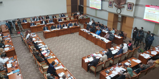 Dituding Bocorkan Rahasia Negara, Mahfud MD Tantang Arteria Dahlan: Berani Ancam Budi Gunawan?