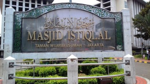 Masjid Istiqlal Diancam Bom, Pelaku Ditangkap di Apartemen
