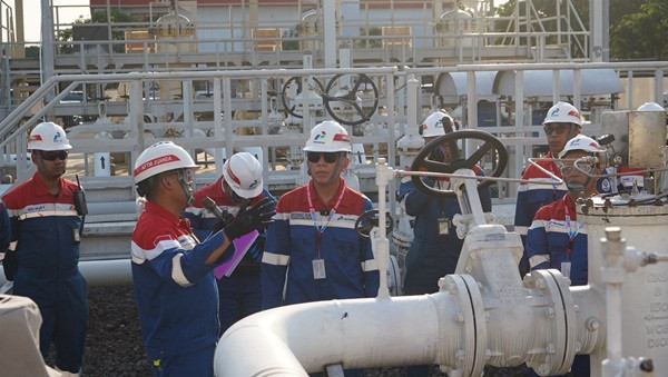 Komut Pertamina Kawal Kedaulatan Energi dari Kesiapan SAF Juanda Hingga Operasional B50 Surabaya