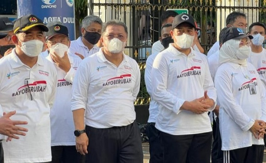 Kemenpora Ikuti Gerak Jalan Bareng Kemenko PMK, Ajak Masyarakat Budayakan Hidup Sehat
