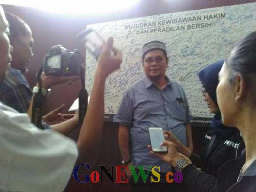 Amstrong Pertanyakan Kasus Sengketa Kantor DPW PAN DKI Jakarta
