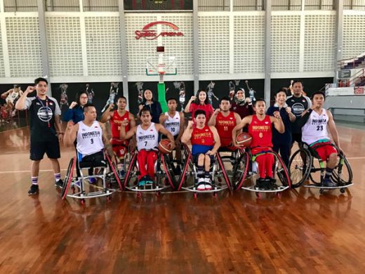 Yayuk Basuki Suntik Motivasi Tim Bola Basket Kursi Roda Indonesia