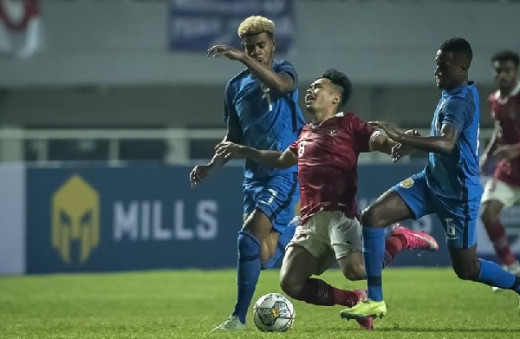 Main Brutal, Juninho Bacuna dan Birmingham City Diserang Netizen Indonesia