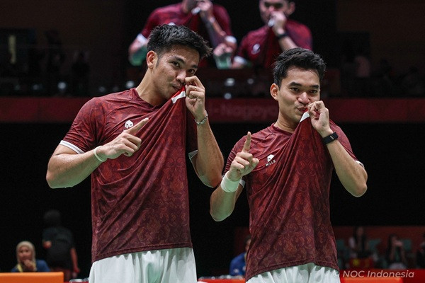 Leo/Daniel Raih Emas, Menpora Erick Sebut Prestasi Membanggakan dan Bulutangkis Lampuai Target
