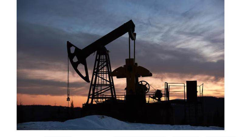 Harga Minyak Dunia Anjlok, Pasar Cemas Sanksi AS dan Manuver OPEC+