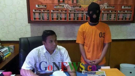 2 Kali Gituan di Wisma Asiatique Pekanbaru, Pedagang Santan ini Akhirnya Bersedia Nikahi Pacar Setelah Dilaporkan ke Polisi