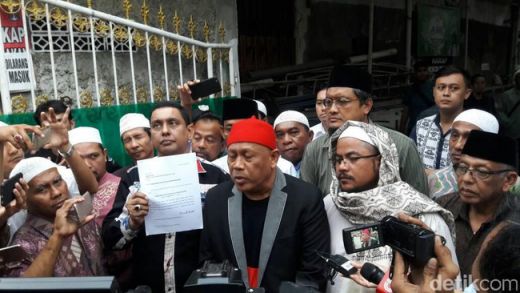 Habib Rizieq Tersangka, Pengacara Minta Jokowi Turun Tangan