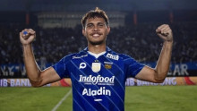 Semen Padang: Wellcome Rezaldi Hehanussa