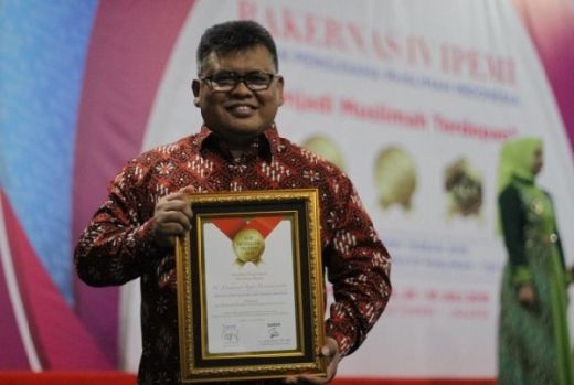 Direktur Utama Baznas Raih Penghargaan TOP Eksekutif Muslim