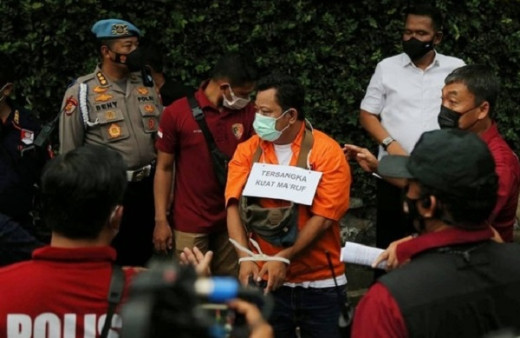 Ada Adegan Kuat Maruf Serahkan Pisau ke Saksi Prayogi, Apa Penjelasan Polri?