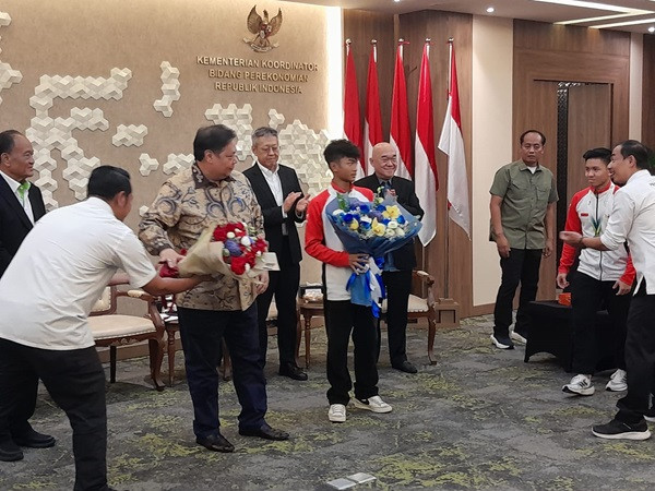 Apresiasi Prestasi Timnas Wushu Junior Indonesia, Airlangga Hartarto: Mereka Bisa Jadi Andalan di Olimpiade 2032