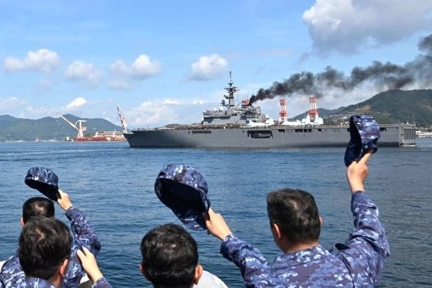Cegah Kebakaran Meluas, Operasi Udara Pasukan Jepang di Ketapang Resmi Berakhir