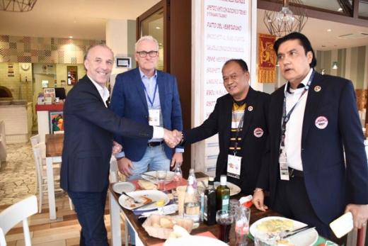 Presiden WAKO Ajak Indonesia Perjuangkan Kickboxing Tampil di Olimpiade