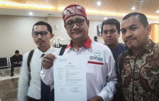 Bawa Pakaian ke Bareskrim, Edy Mulyadi Duga Bakal Langsung Ditahan