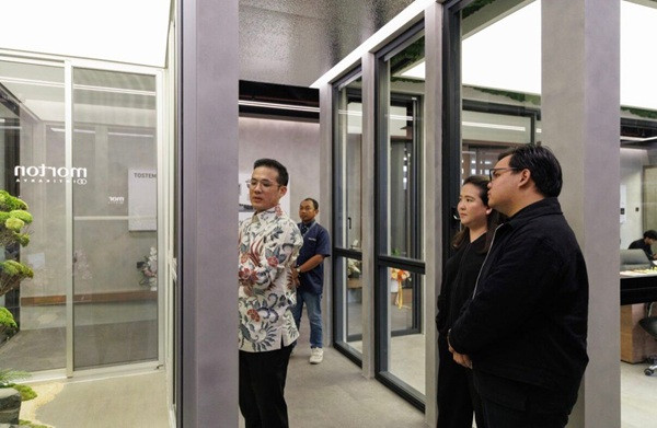 TOSTEM Hadirkan Jendela dan Pintu Aluminium Berbasis Inovasi dan Teknologi dari Jepang
