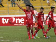 Semen Padang FC Kontrak Karl Max