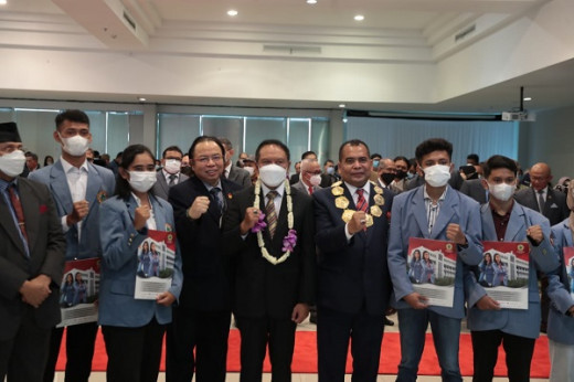 Menpora Amali Siap Bekerja Sama dengan Universitas Prof. Dr. Moestopo untuk Membawa Indonesia Lebih Maju