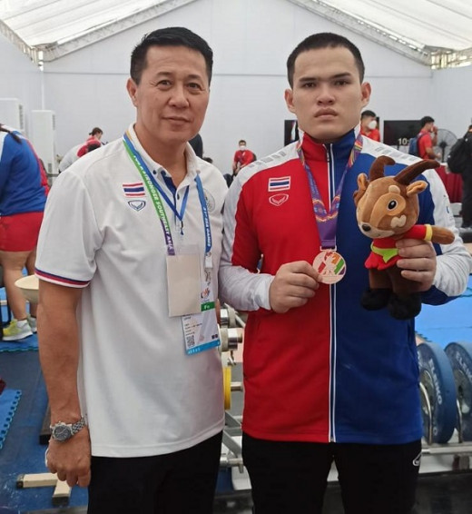 Lukman Dapat Tugas Loloskan Lifter Thailand ke Olimpiade 2024 Paris